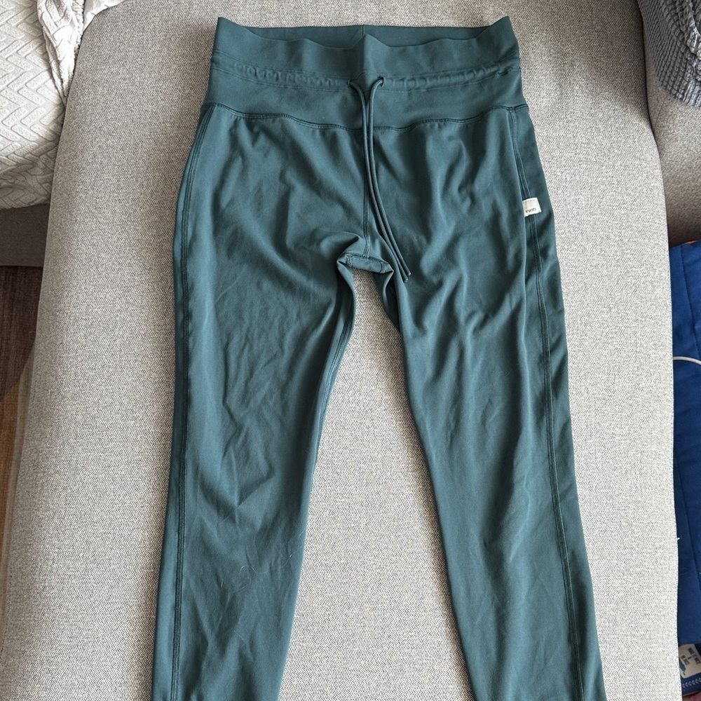 Vuori Daily Leggings size L